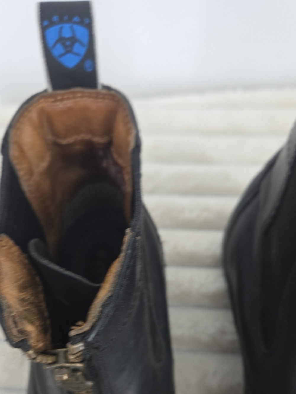 Ariat SOLD - Picture 8 of 13